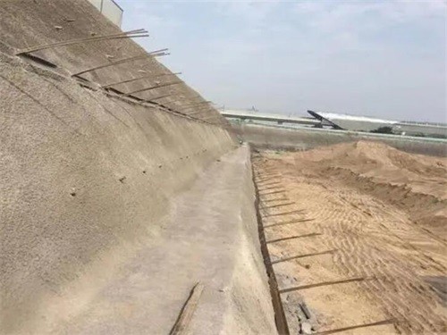 射洪河道边坡加固
